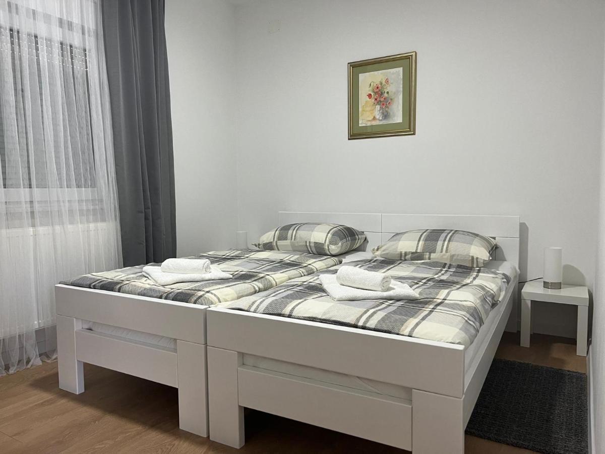 F&f 2 Apartment