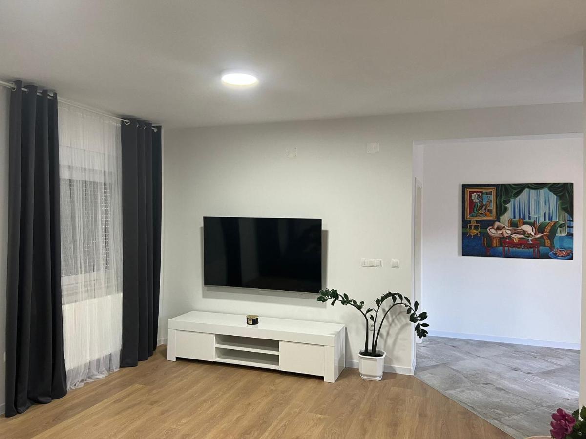 F&f 2 Apartment Otocac